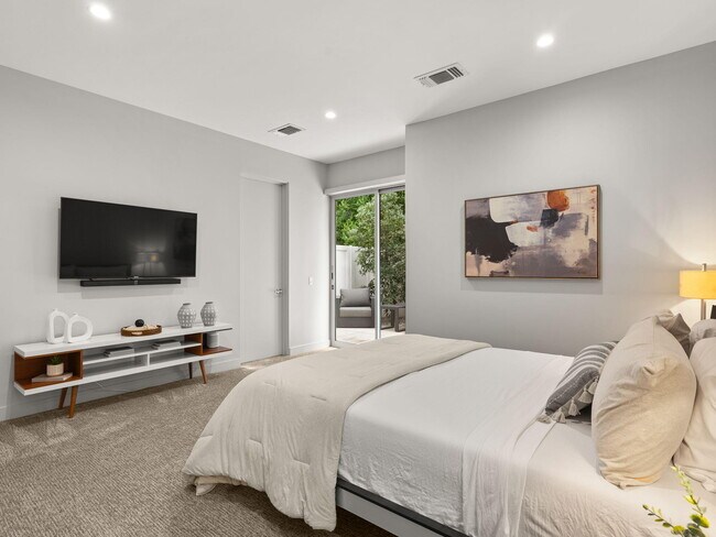 Building Photo - 48674 Vista Viejo Dr