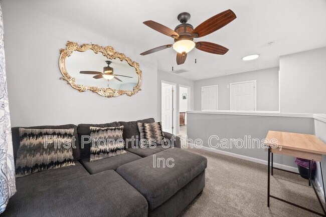 Building Photo - 16865 Timber Crossing Rd