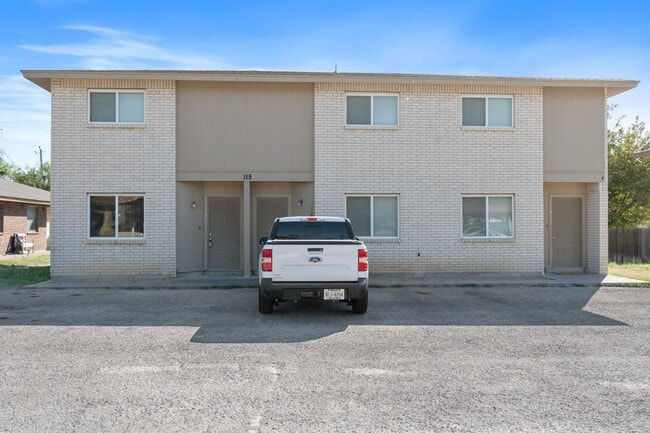 Building Photo - 115 Rhonda Dr