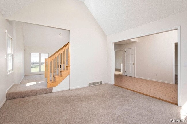 Building Photo - 70 Hobnail Dr