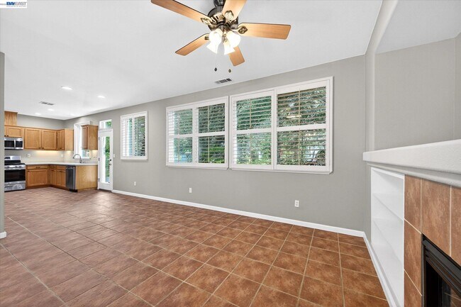 Building Photo - 133 Sundance Pl