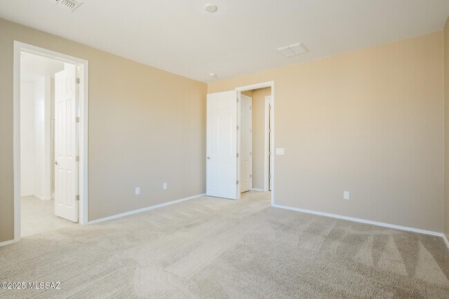 Building Photo - 11405 E Rincon Range Dr