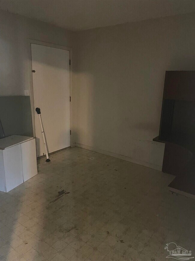 Building Photo - 205 Marine Dr