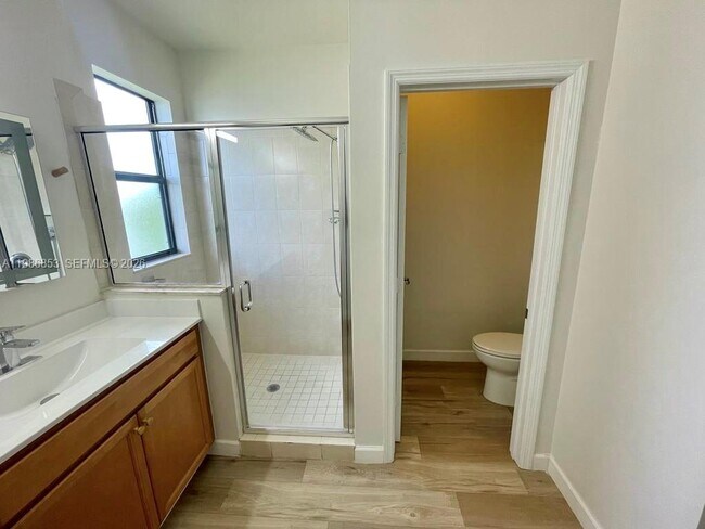 Building Photo - 9370 W 34th Ct