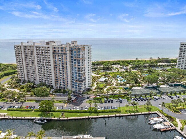 Building Photo - 4301 N Ocean Blvd
