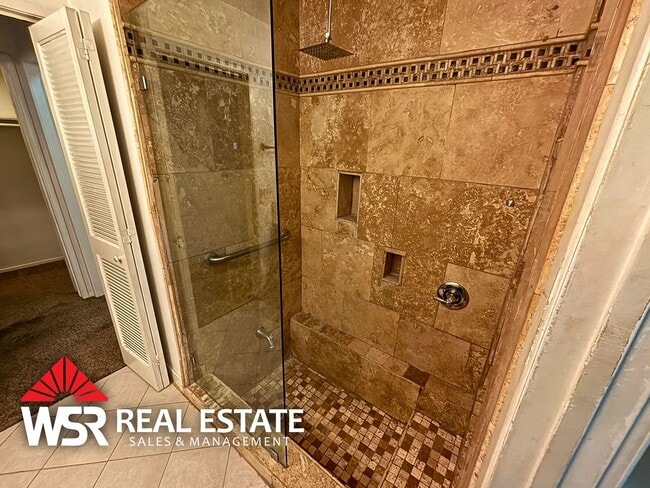 Building Photo - Home for rent in Canyon Crest!