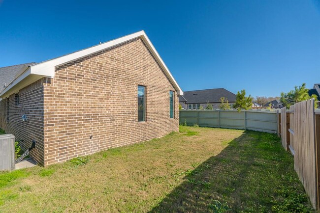 Building Photo - 10462 Wild Rice