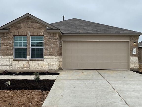 Primary Photo - 340 Escondido Cir