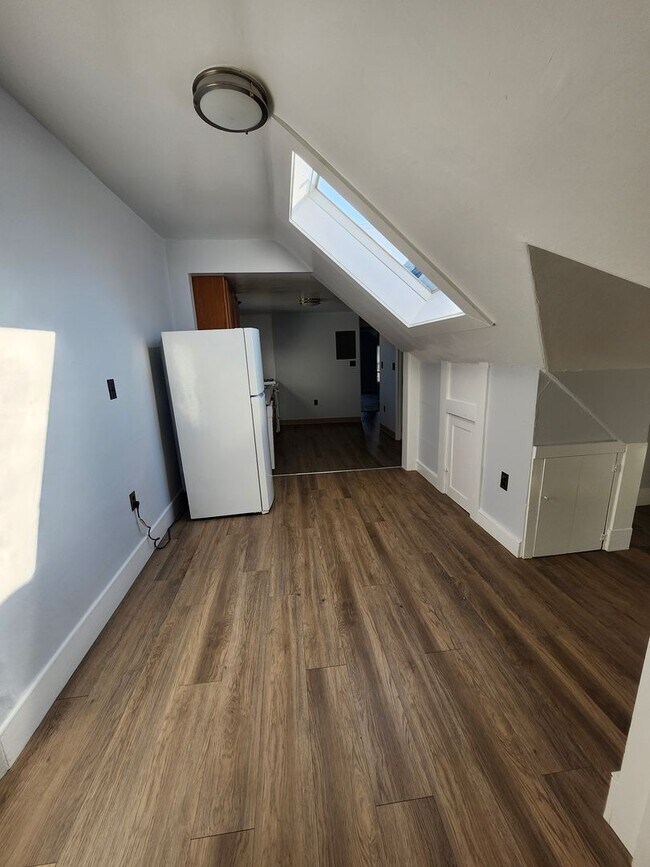 Building Photo - 20-22 S Main St