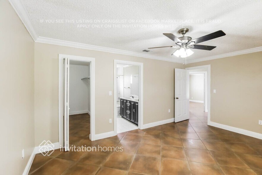 Building Photo - 18133 SW 153rd Pl