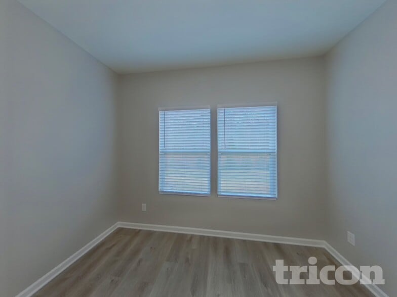 Building Photo - 15015 Ockeechobee Ct