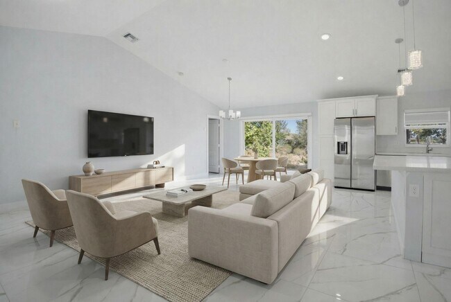 Building Photo - 4593 SW Bradbury St