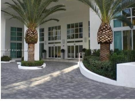 Building Photo - 951 Brickell Ave