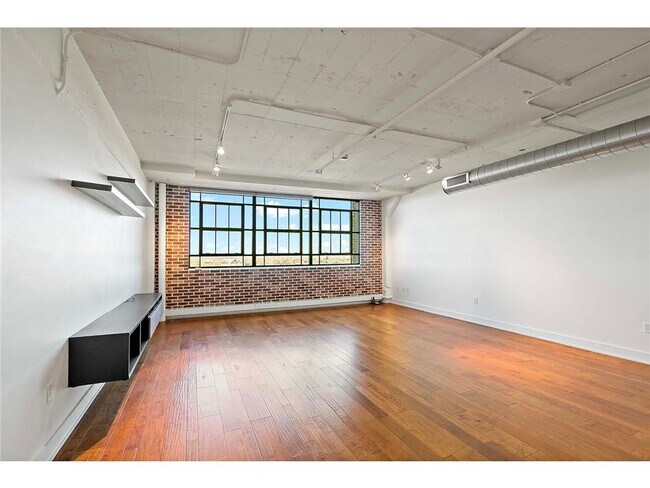 Building Photo - 2929 Chicago Ave