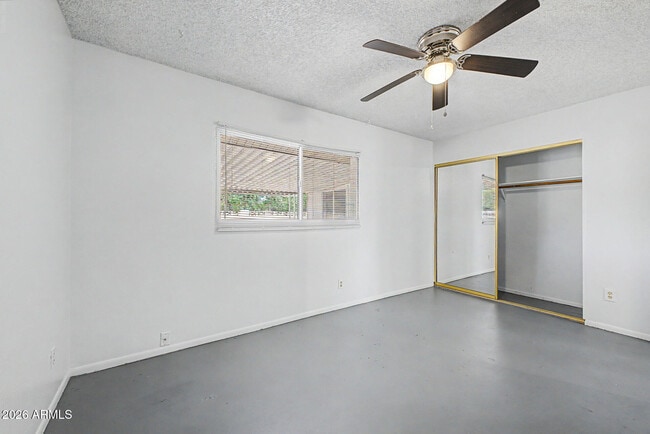 Building Photo - 4401 S Rita Ln