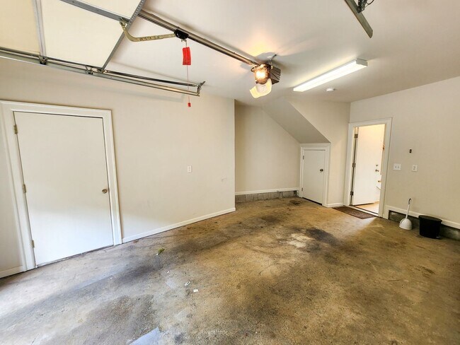 Building Photo - Portland Ave Pref Contractors