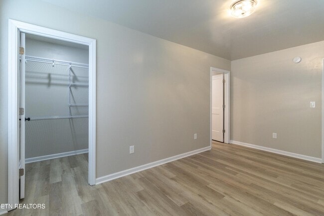 Building Photo - 4910 Cleage St SW