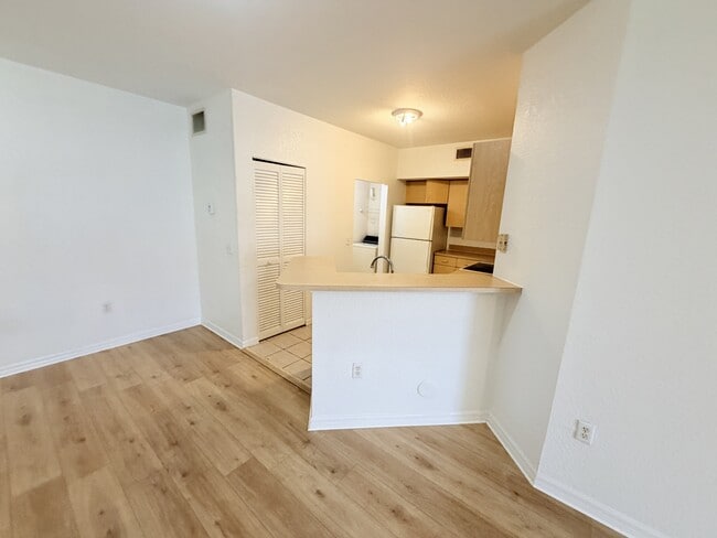 Building Photo - 1302 Belmont Ln