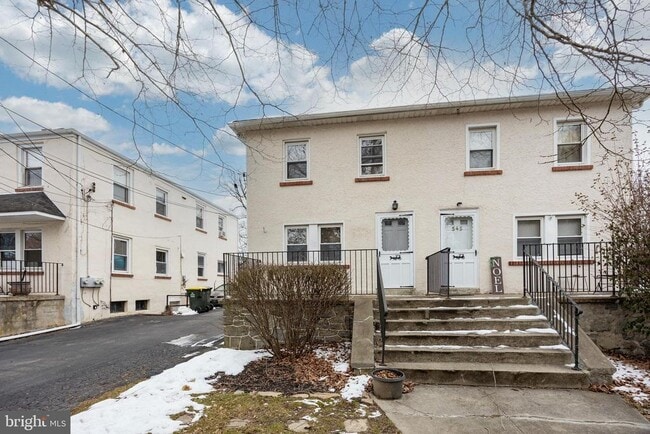 Building Photo - 547 Northbrook Rd