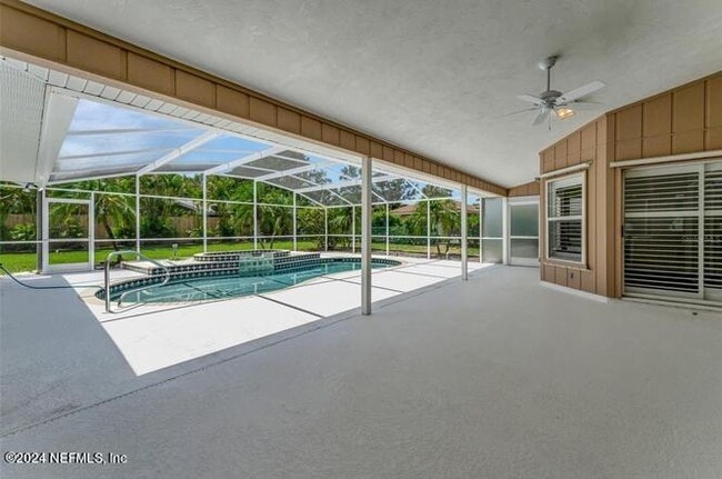 Building Photo - 405 Waterside Ln