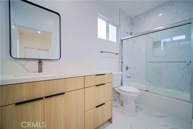 Building Photo - 257 S Ave 54