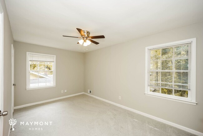 Building Photo - 3104 Shirley Dr
