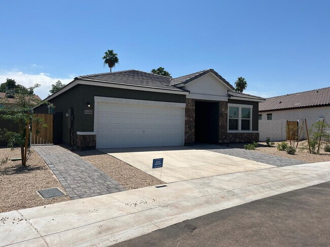 Building Photo - 4466 N 100th Dr