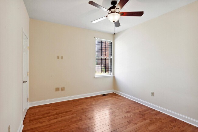 Building Photo - 1935 N 18th St