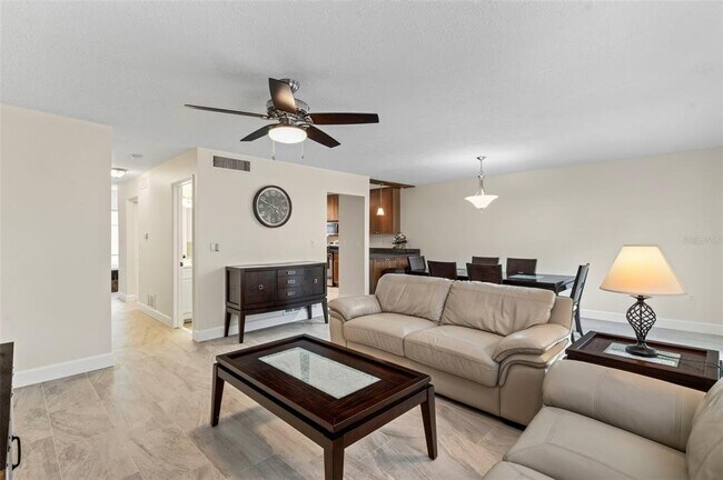 Building Photo - 2700 Bayshore Blvd