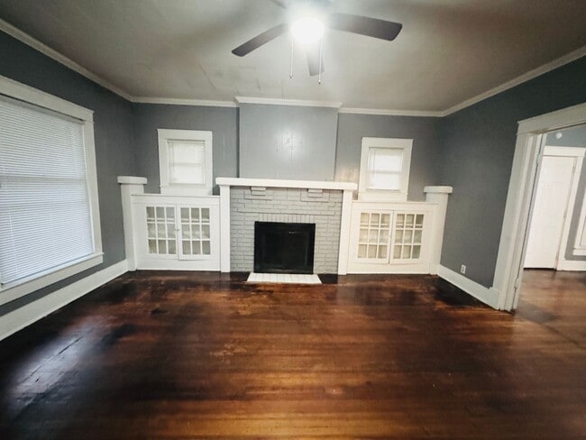 Building Photo - 3648 Evangeline St