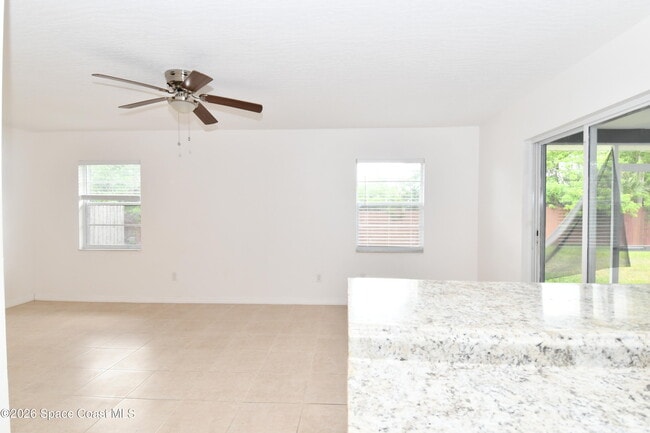 Building Photo - 838 Gillen Ave NW