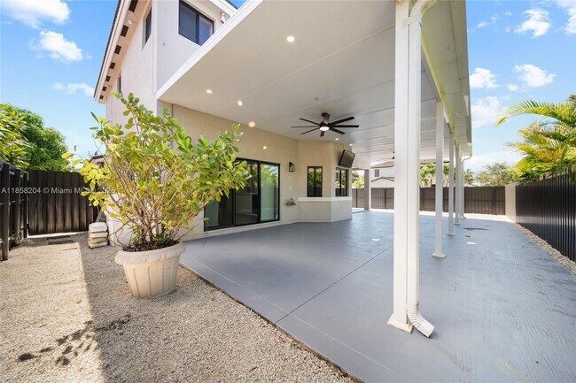 Building Photo - 22732 SW 109th Ave Ct