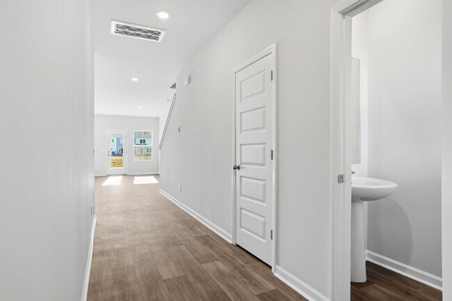 Building Photo - "Brand New 3-Bed Home with 2.5 Baths on Tiliwa Street – Your Summerville Sanctuary Awaits!"