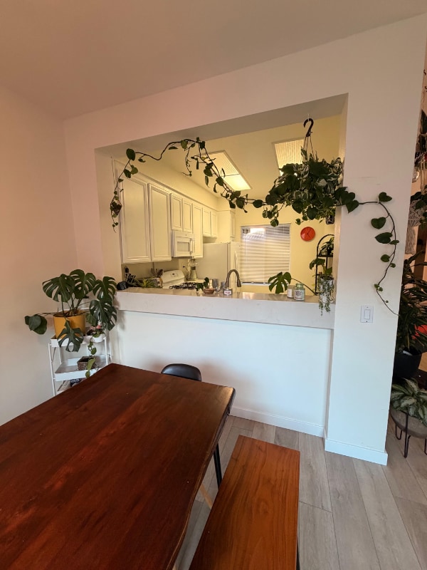 Building Photo - 2183 Lago Madero