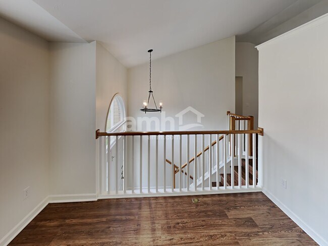 Building Photo - 2101 Kenowick Ct
