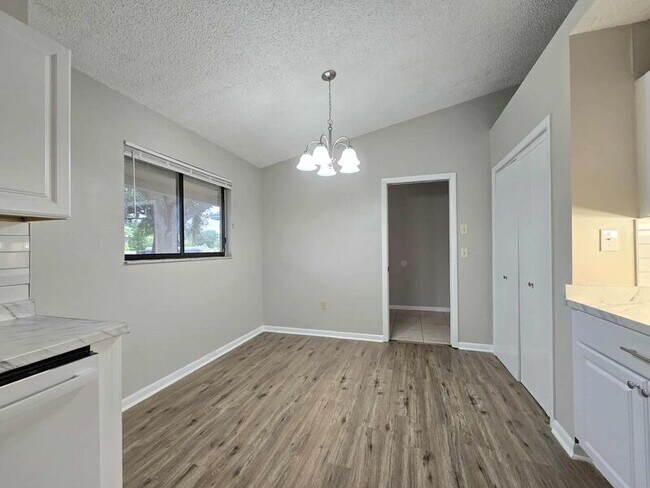 Building Photo - 4604 Dillwyn Dr