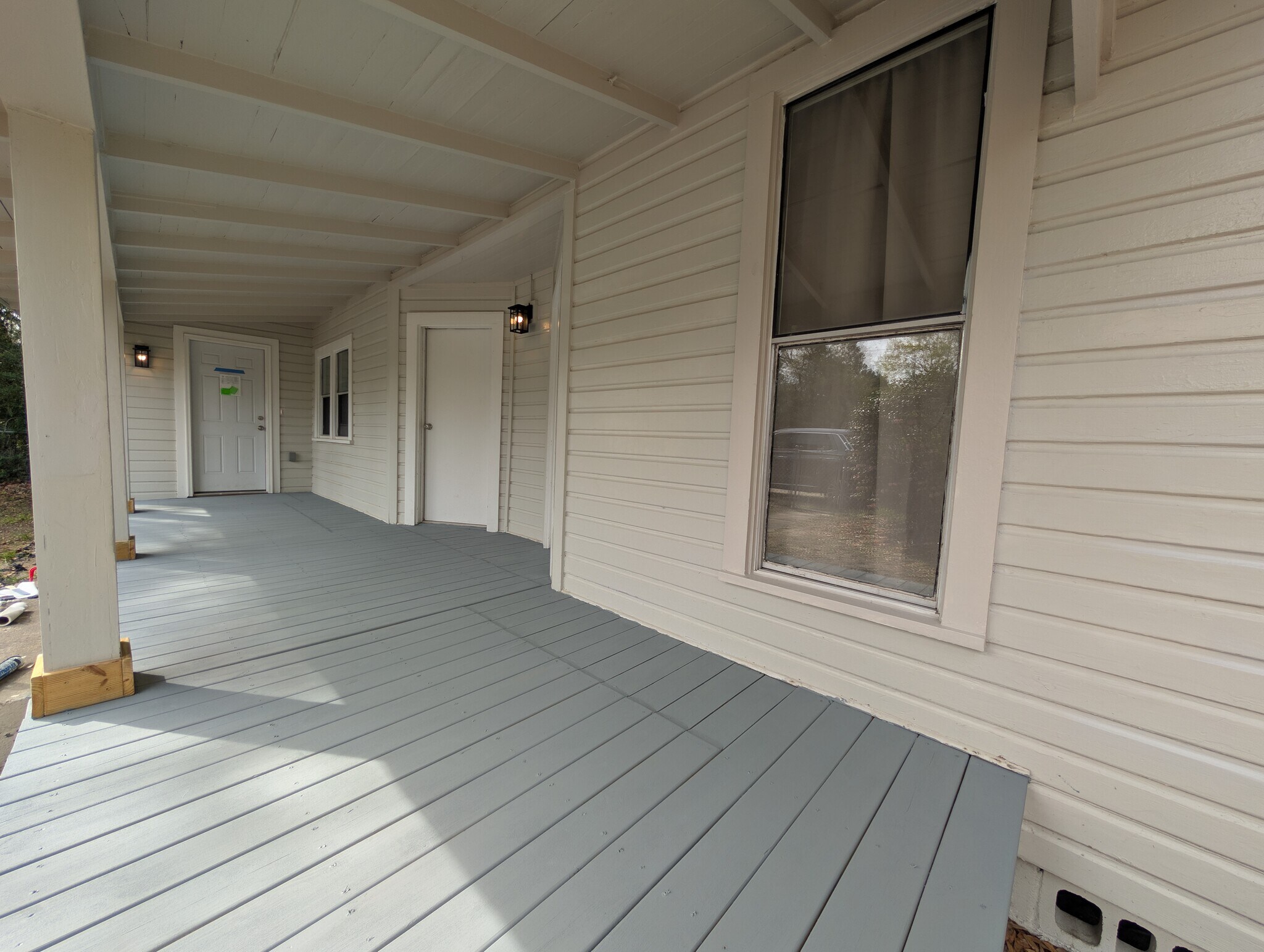 Building Photo - 41 E Sloss Ave