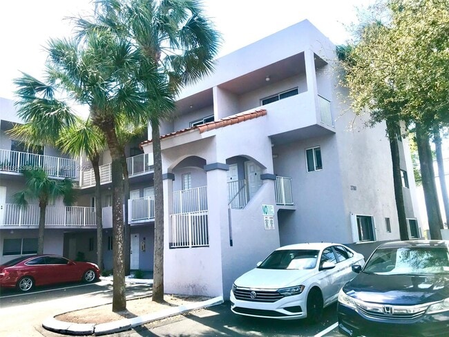 Building Photo - 2750 W 76th St