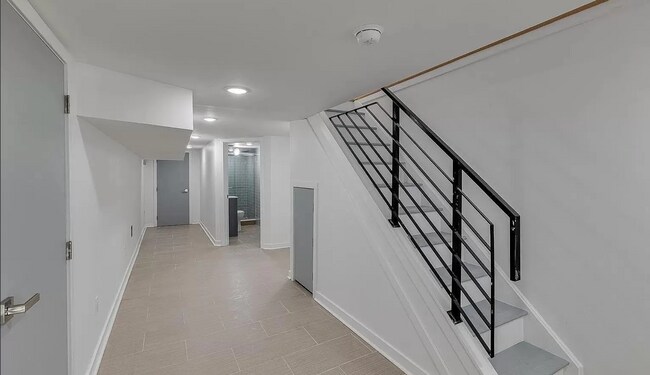 Building Photo - Temple Student Housing Single Family