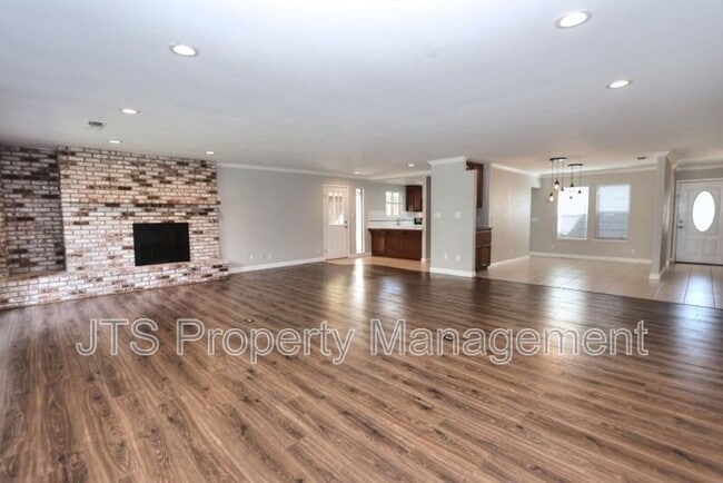 Building Photo - 9221 Rock Canyon Way