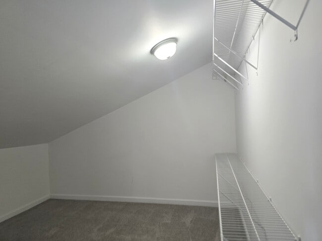 Building Photo - 1429 Stovall St