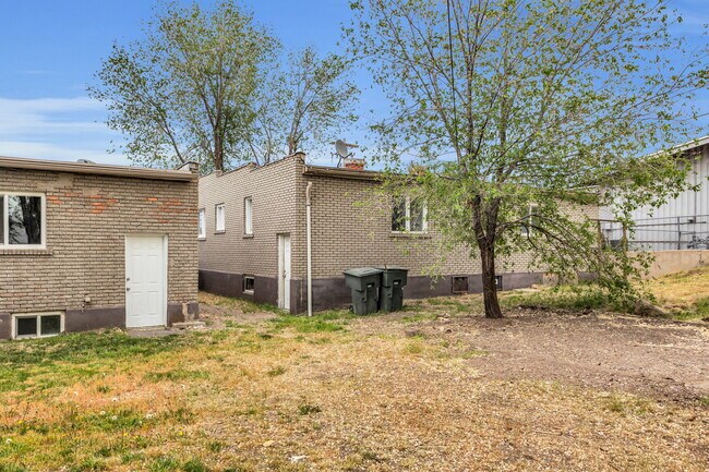 Building Photo - 367 Franklin St