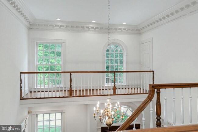 Building Photo - 8705 Belmart Rd