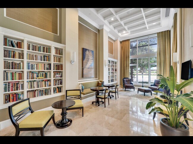 Building Photo - 480 Hibiscus St