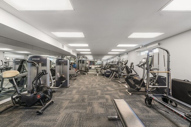 Building Photo - 150 Bradley Pl