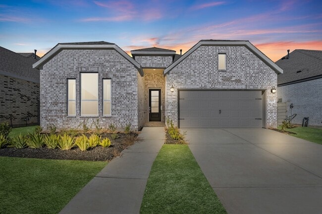 Building Photo - 2323 Hazel Berry St