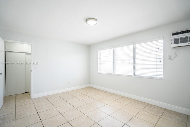 Building Photo - 7931 East Dr