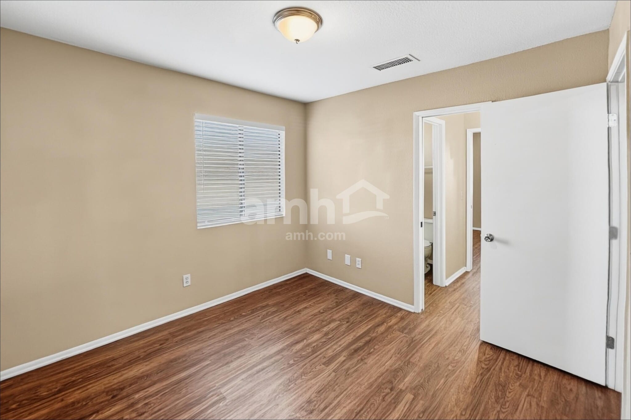 Building Photo - 9957 E Paseo San Ardo