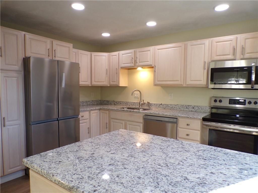 Building Photo - 144 Edaville Ct