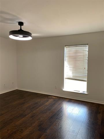 Building Photo - 3719 Crestpark Dr